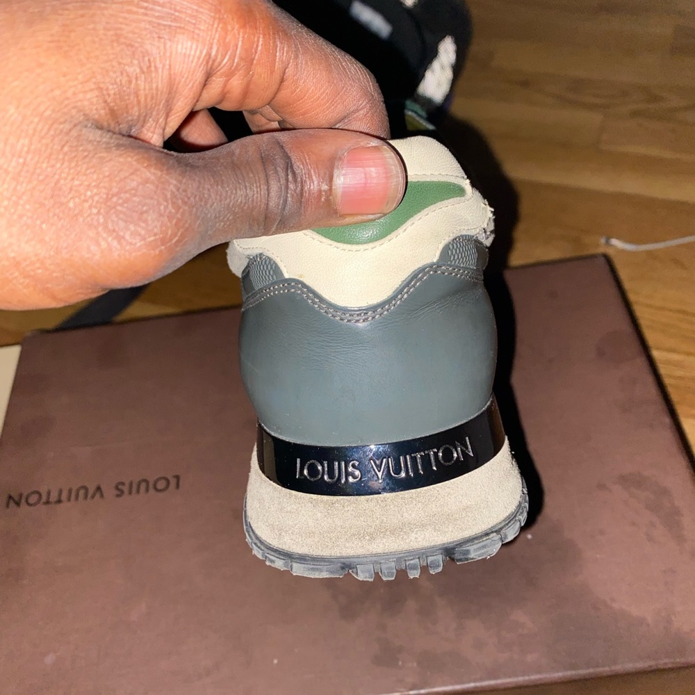 Louis Vuitton runaway sneaker - Picture 8 of 9